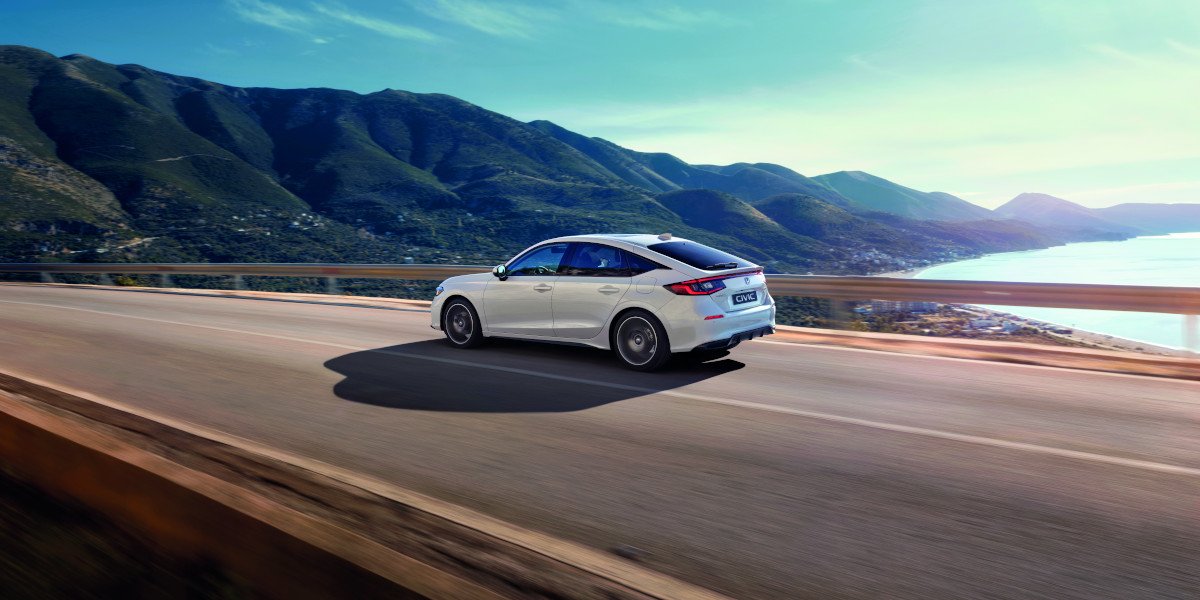 NUOVA HONDA CIVIC FULL HYBRID - Richiedi test drive