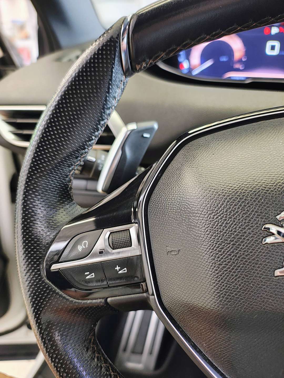 Peugeot 3008  3008 II 2016 2.0 bluehdi GT S TETTO