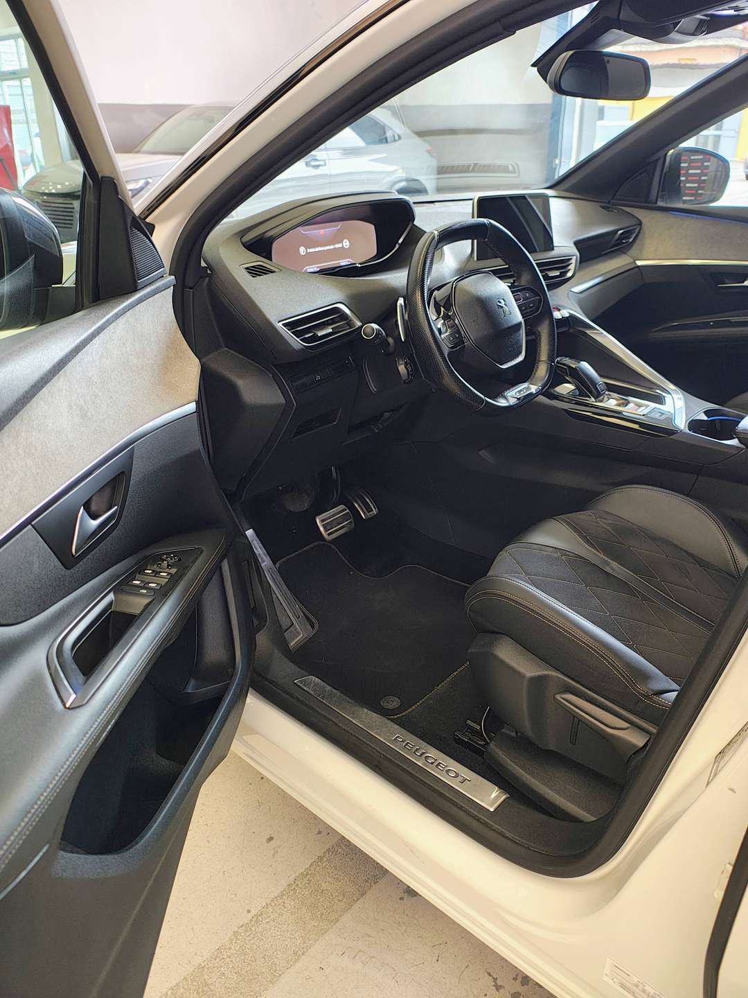 Peugeot 3008  3008 II 2016 2.0 bluehdi GT S TETTO