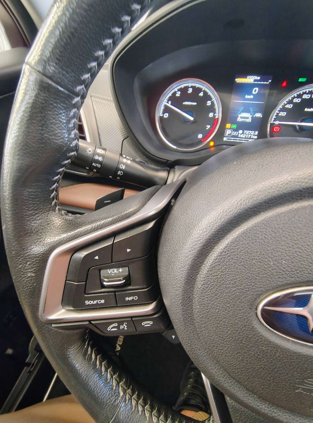 Subaru Forester  Forester 2.0i Premium lineartronic 4×4