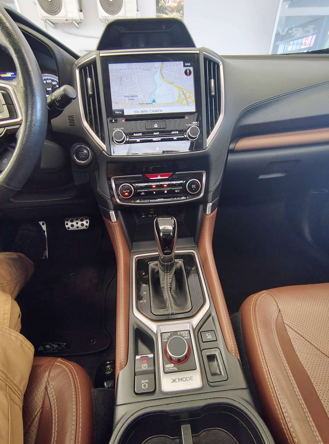 Subaru Forester  Forester 2.0i Premium lineartronic 4×4