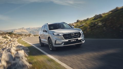 NUOVO CR-V FULL HYBRID e PLUG-IN HYBRID